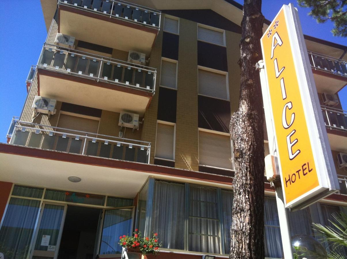 קרביה Alice Hotel מראה חיצוני תמונה