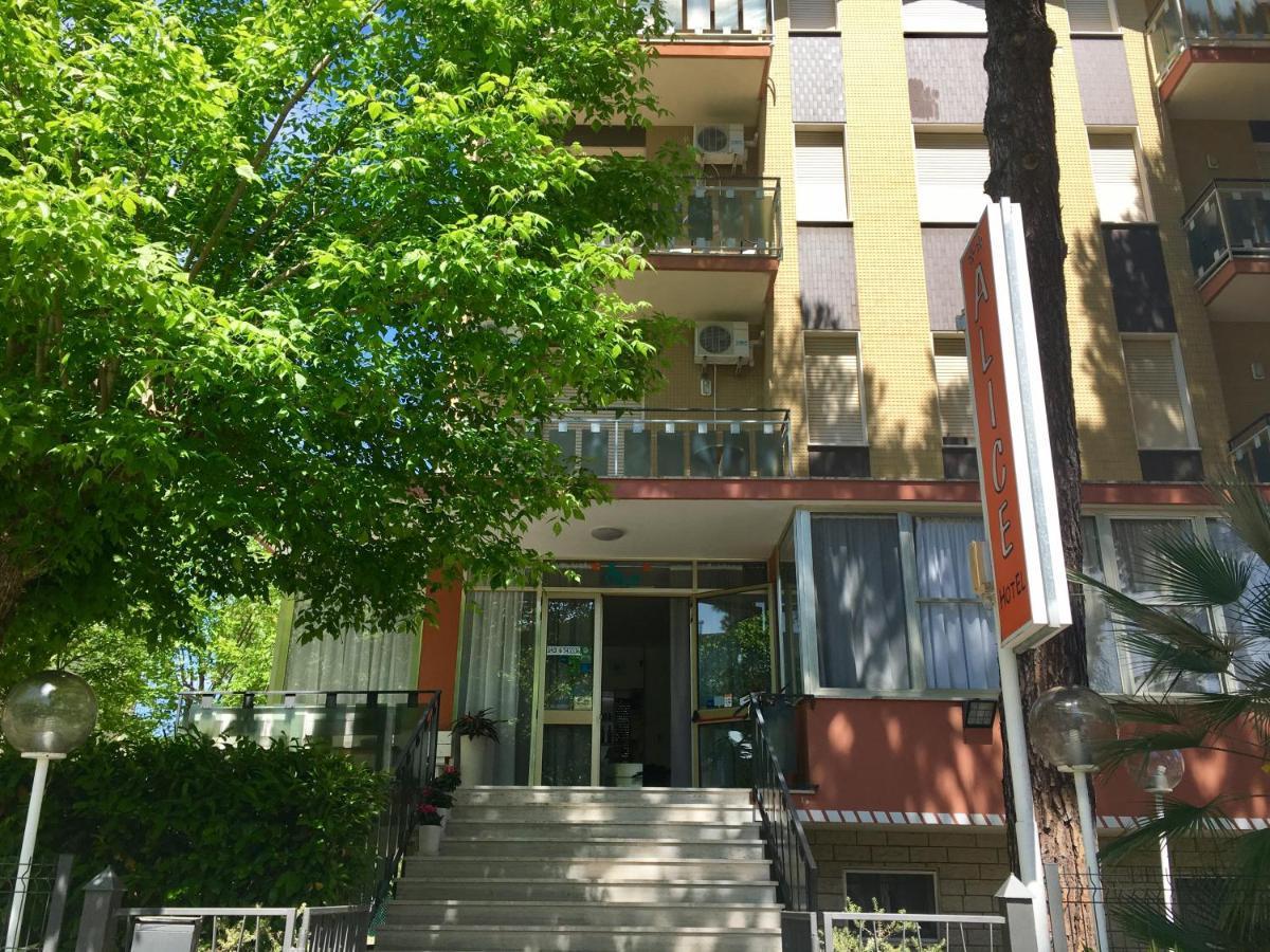 קרביה Alice Hotel מראה חיצוני תמונה